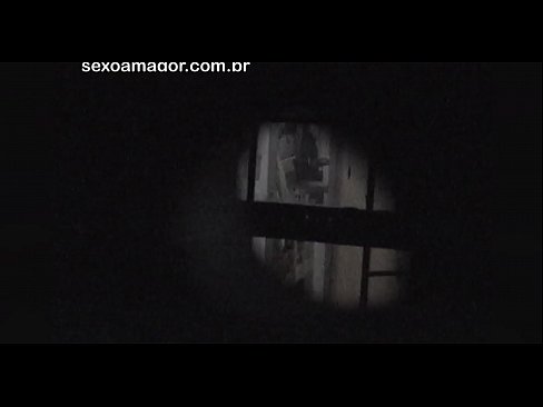 ❤️ Lourinho é secretamente filmado por um voyeur de bairro escondido atrás de tijolos ocos Porno de qualidade em pt-br.markettass.ru ❌️